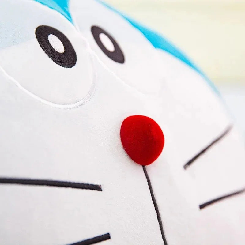 Peluche Doraemon.